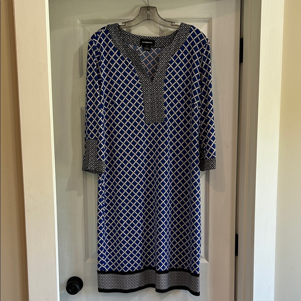 Liz Claiborne Blue and White Patterned Long Sleeve Dress